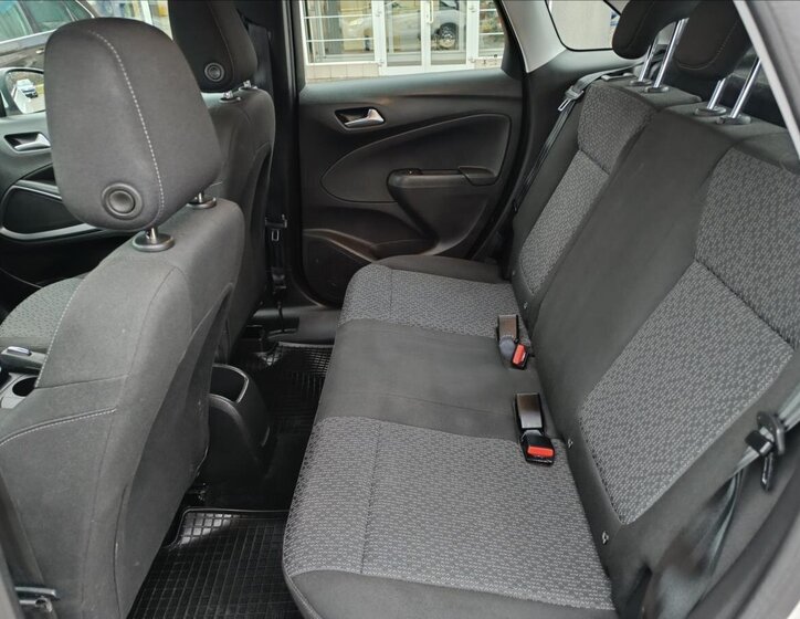 Opel Crossland X SUV 1,2 l 61 kw