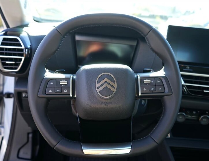 Citroën C4 X Sedan / Limuzína 1,2 l 96 kw