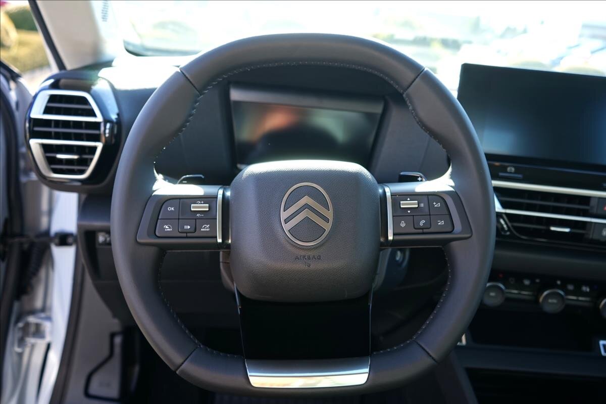 Citroën C4 X Sedan / Limuzína 1,2 l 96 kw