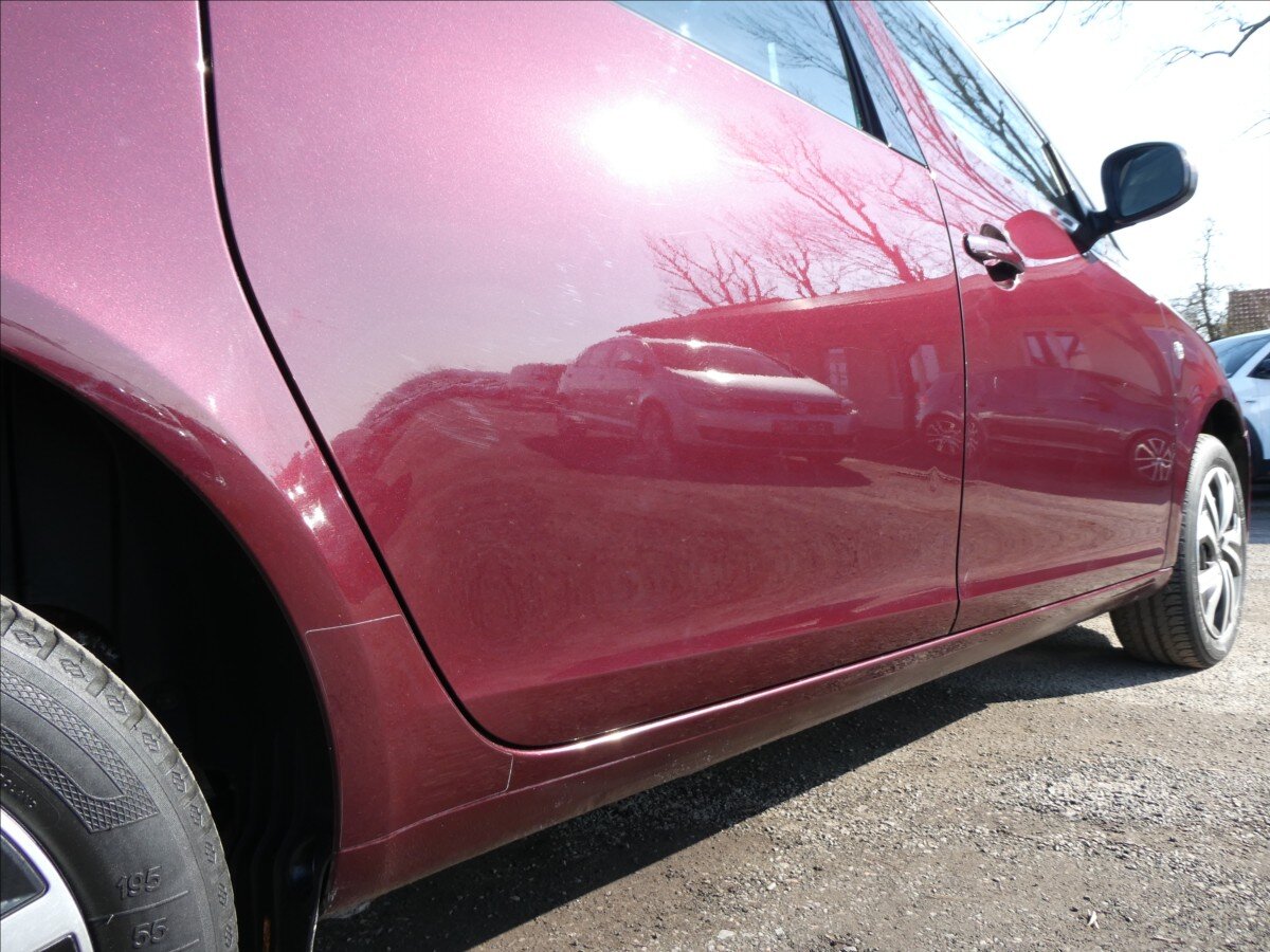 Škoda Roomster Kombi 1,2 l 63 kw