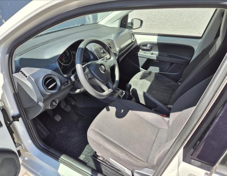 Volkswagen up! 11