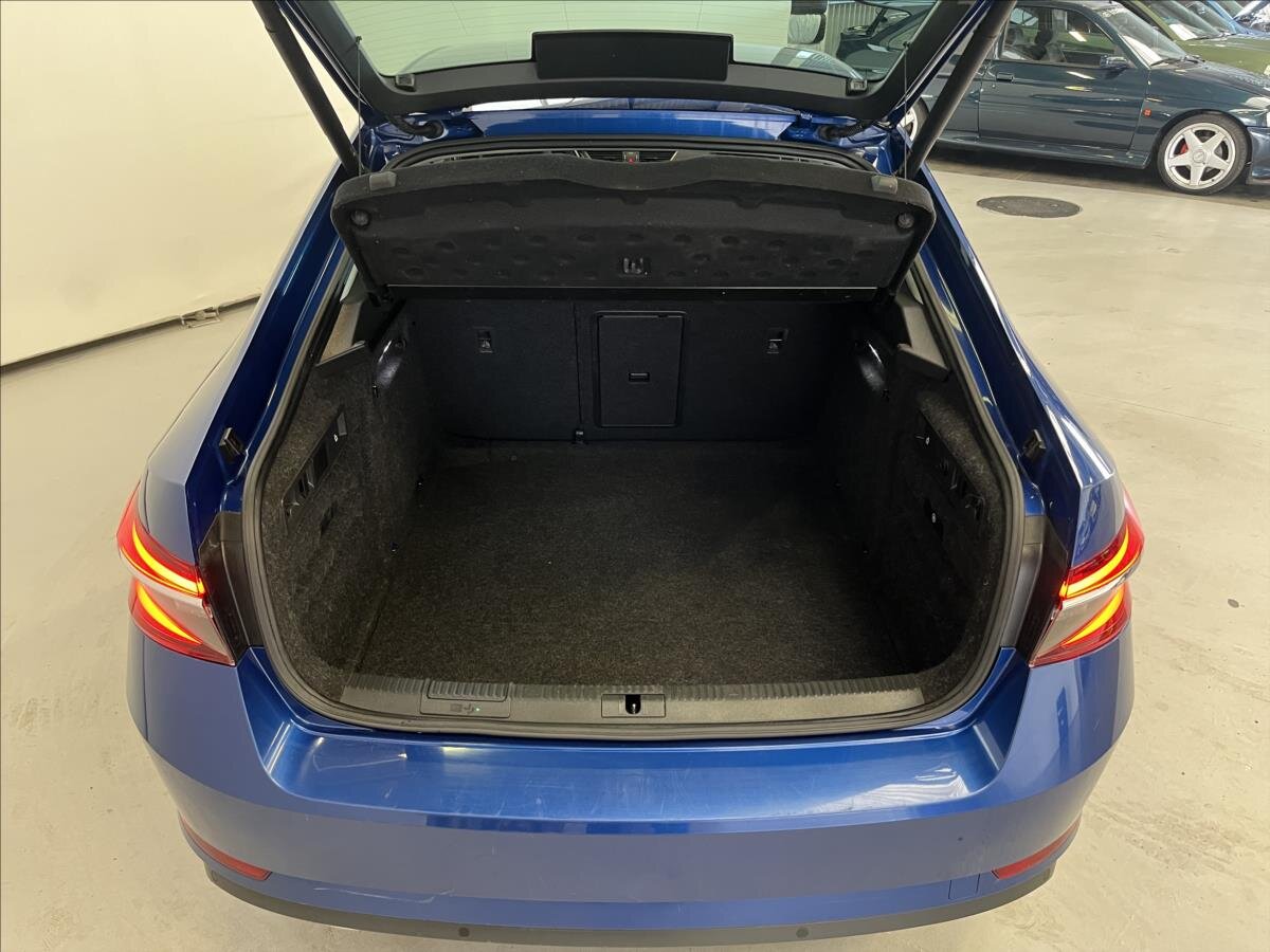 Škoda Superb Liftback 2,0 l 147 kw