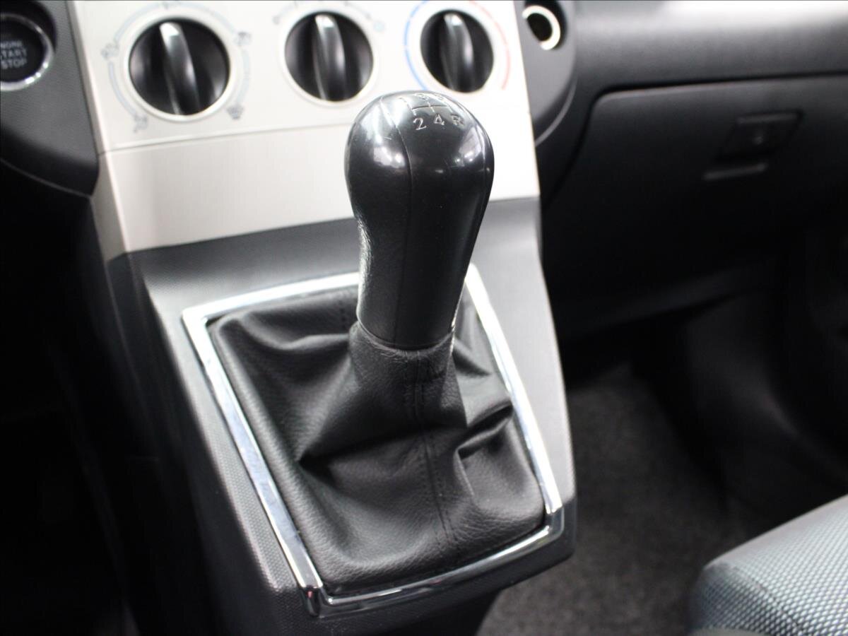 Toyota Corolla Verso Kombi 1,8 l 95 kw