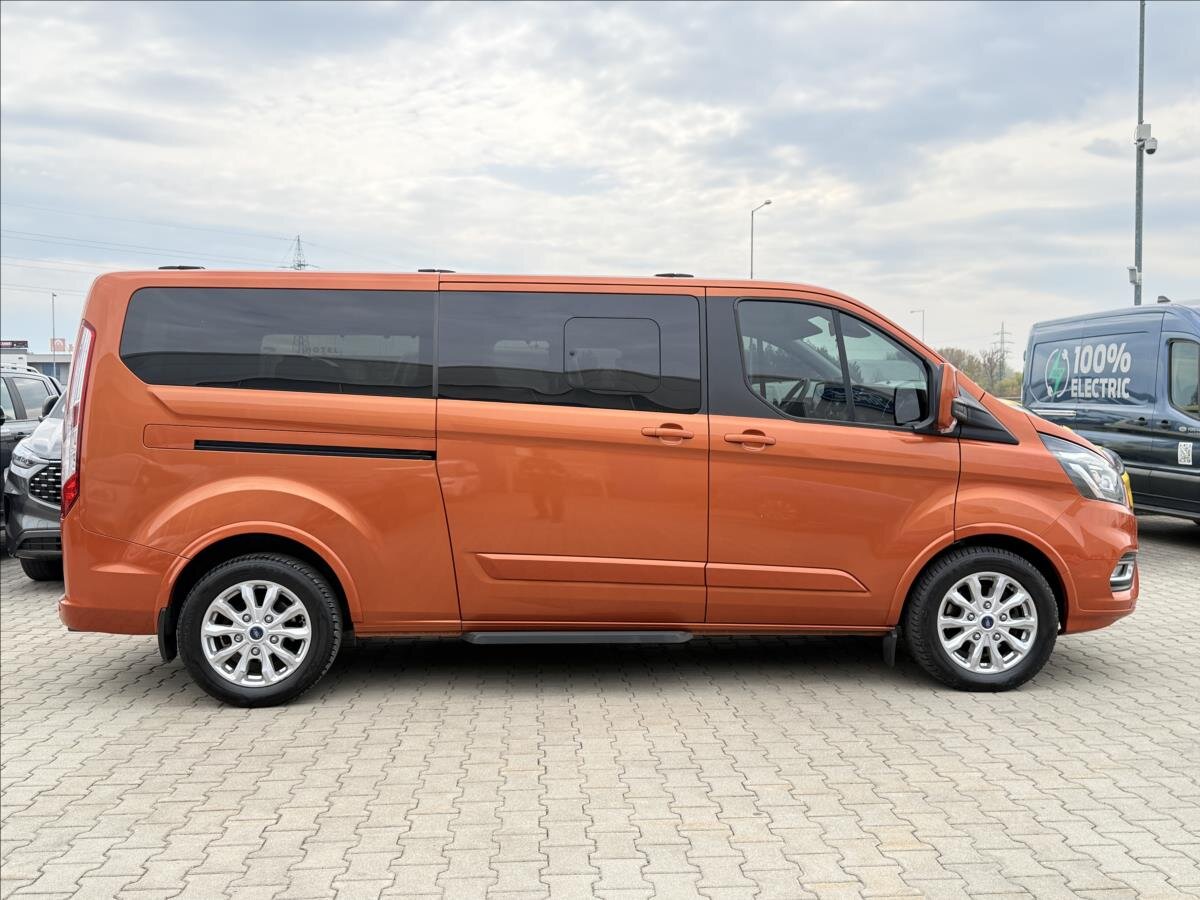 Ford Tourneo Custom MPV 2,0 l 125 kw