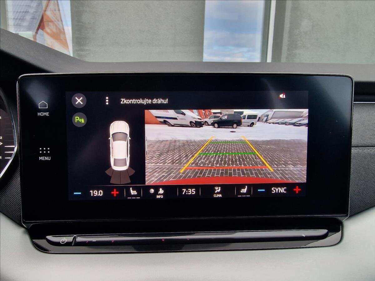 Škoda Octavia Sedan / Limuzína 1,5 l 110 kw