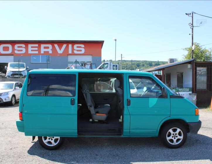 Volkswagen Caravelle 12