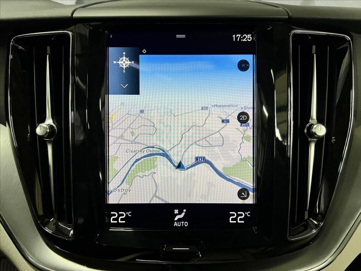 Volvo XC60 SUV 2,0 l 186 kw