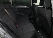 Volkswagen Passat 10