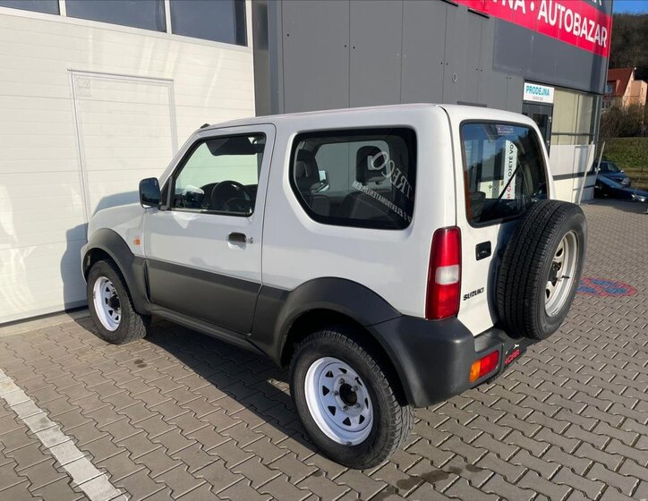 Suzuki Jimny 4