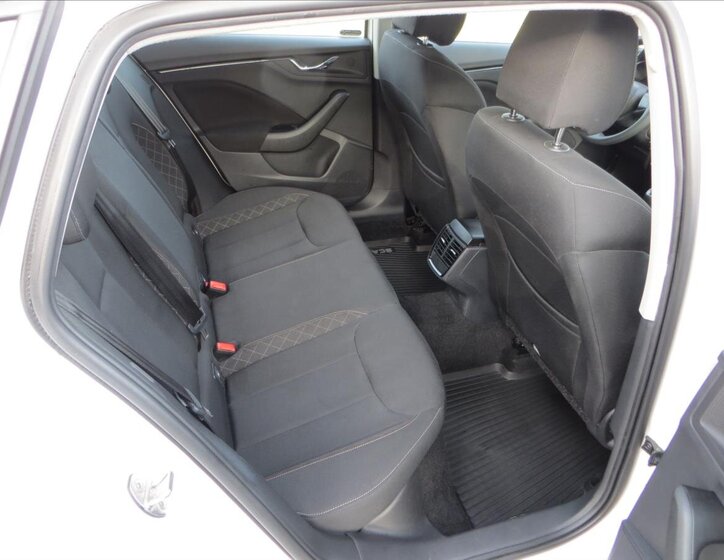 Škoda Scala Hatchback 1,5 l 110 kw