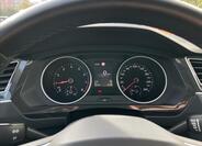 Volkswagen Tiguan 9