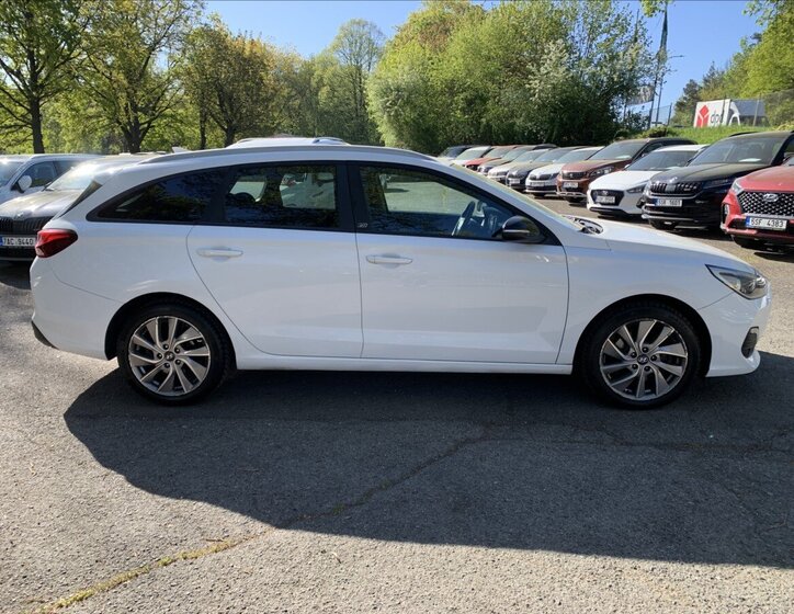 Hyundai i30 Kombi 1,4 l 103 kw