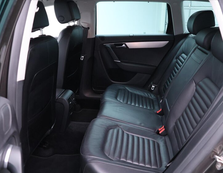 Volkswagen Passat Kombi 2,0 l 155 kw