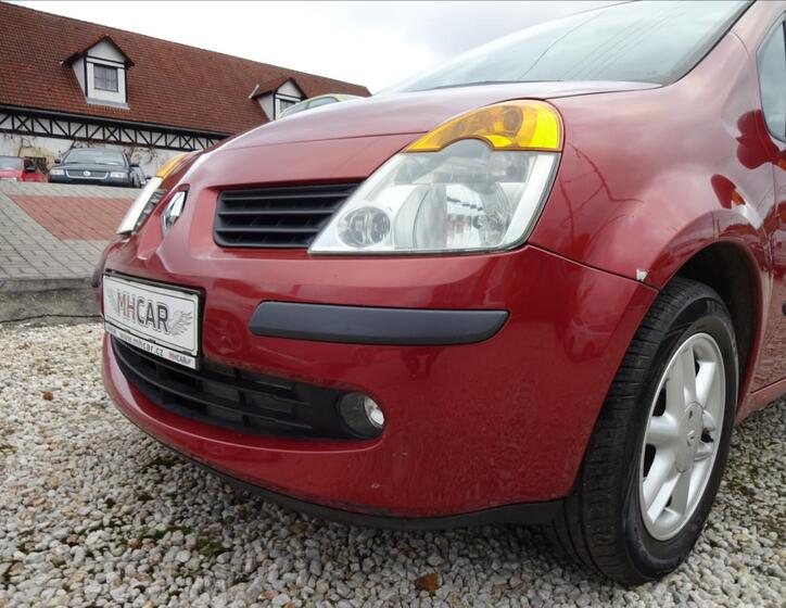 Renault Modus 12