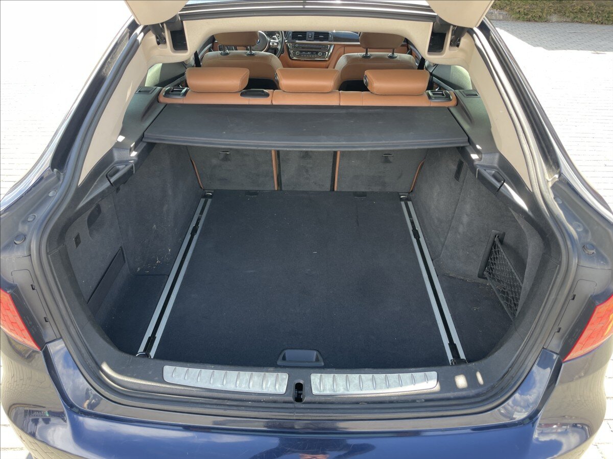 BMW Řada 3 Sedan / Limuzína 3,0 l 225 kw