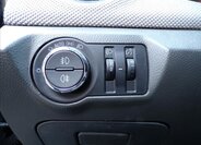 Chevrolet Cruze Sedan / Limuzína 2,0 l 110 kw