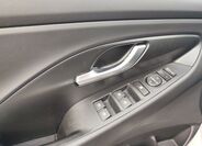 Hyundai i30 27