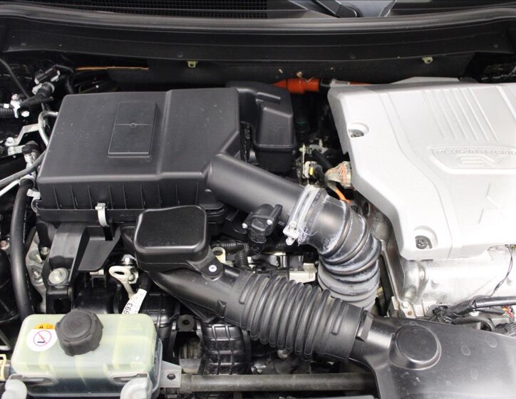 Mitsubishi Outlander SUV 2,0 l 89 kw