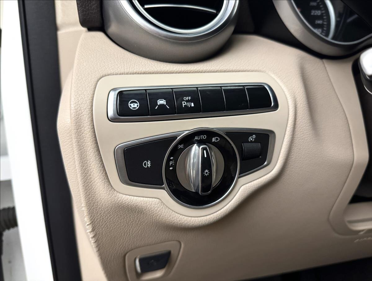 Mercedes-Benz GLC SUV / Terénní 2,1 l 150 kw