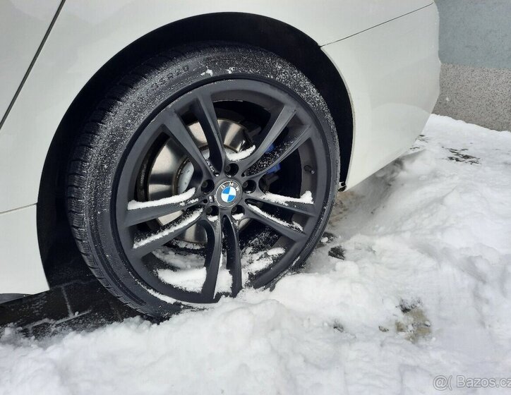 BMW Řada 5 Sedan 3,0 l 220 kw