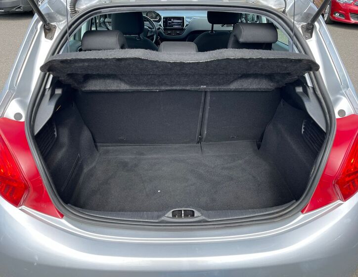Peugeot 208 6