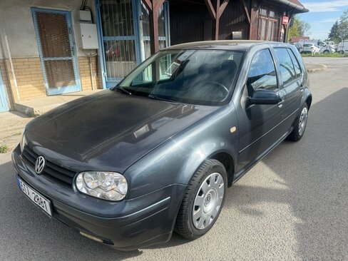 Volkswagen Golf Hatchback 1,6 l 74 kw