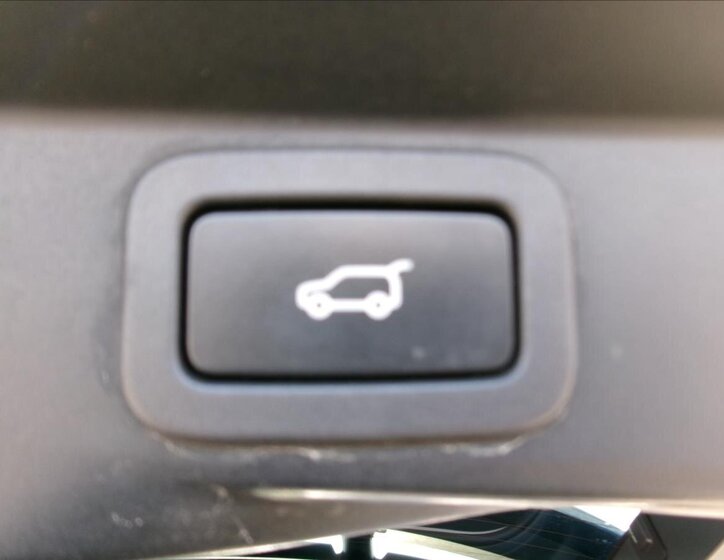 Land Rover Range Rover Sport SUV / Terénní 3,0 l 183 kw