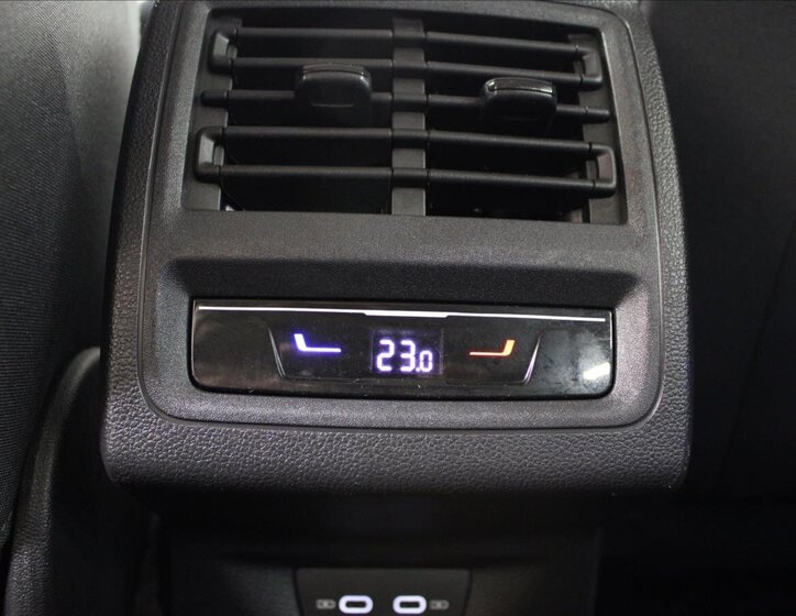 Volkswagen Golf Kombi 1,5 l 110 kw