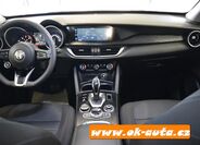 Alfa Romeo Stelvio 30