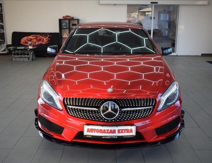 Mercedes-Benz Třídy A Hatchback 2,0 l 155 kw