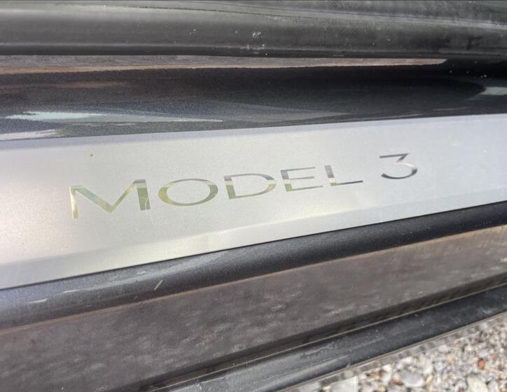 Tesla Model 3 29