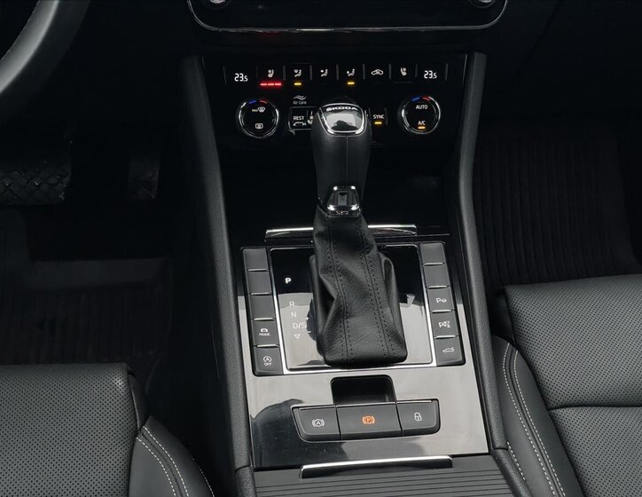 Škoda Superb Kombi 2,0 l 110 kw