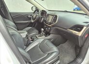 Jeep Cherokee SUV 2,2 l 147 kw