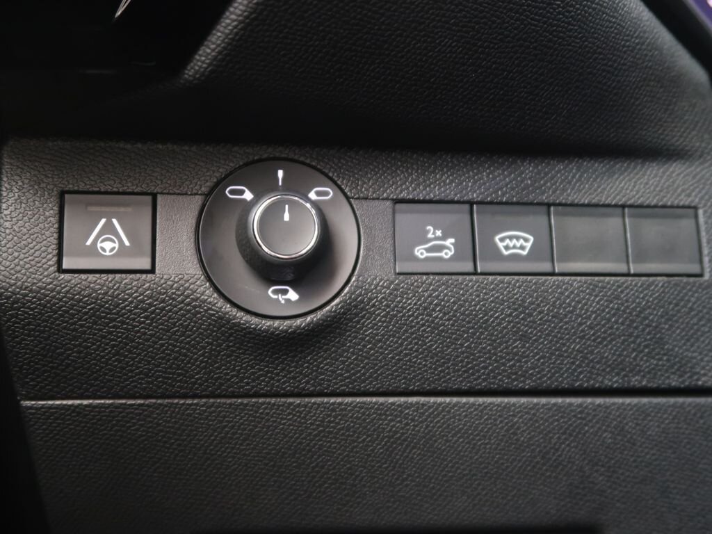 DS Automobiles DS7 Crossback SUV / Terénní 1,5 l 96 kw