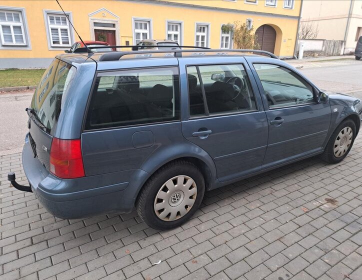 Volkswagen Golf 13