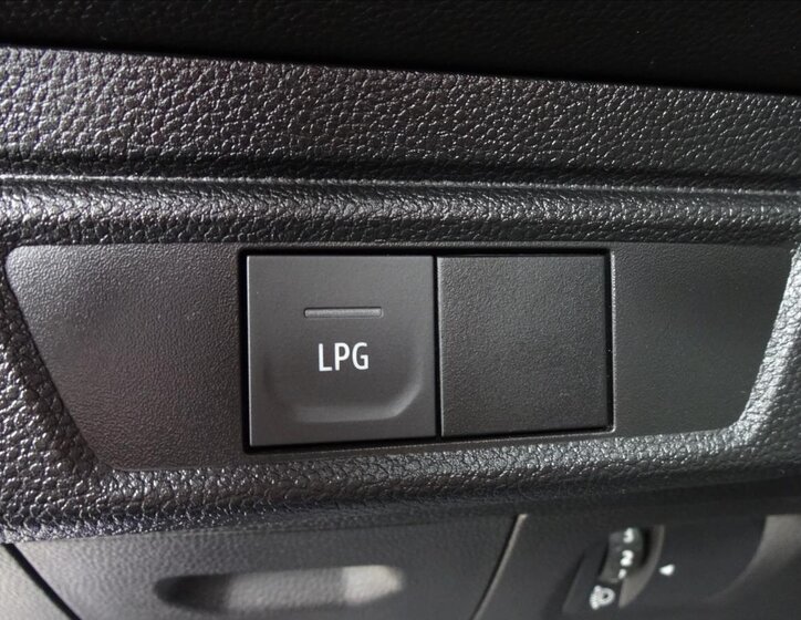 Dacia Sandero Hatchback 999,0 67 kw