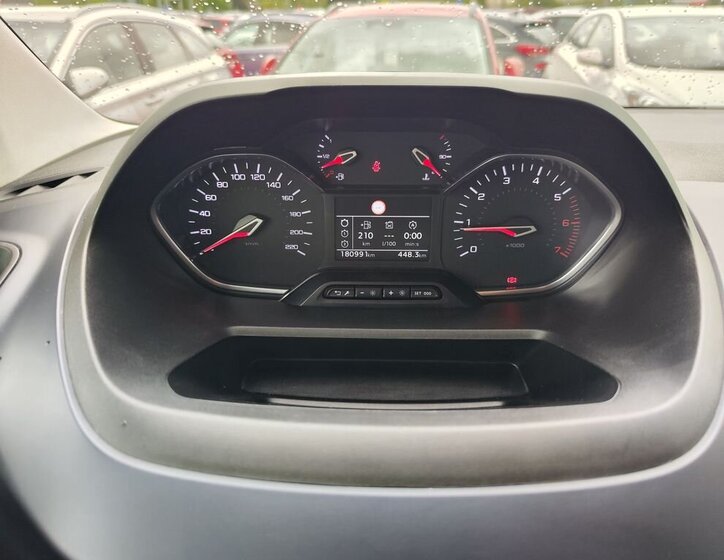 Peugeot Rifter MPV 1,5 l 75 kw
