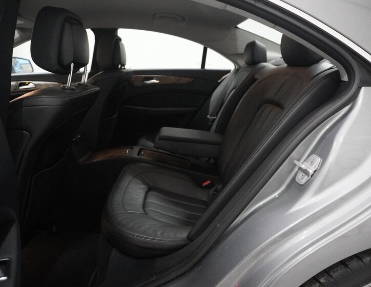 Mercedes-Benz CLS Sedan 3,0 l 195 kw