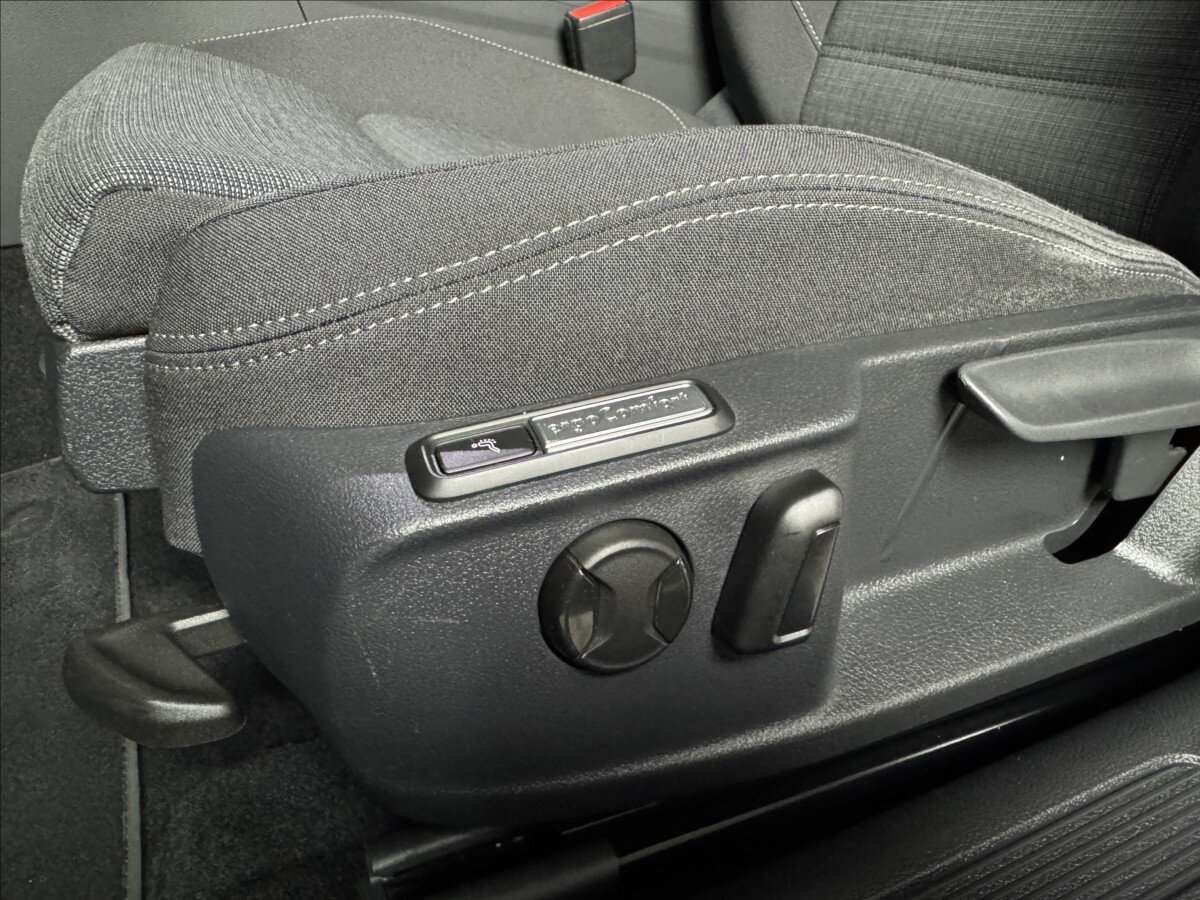 Volkswagen Passat Kombi 2,0 l 140 kw