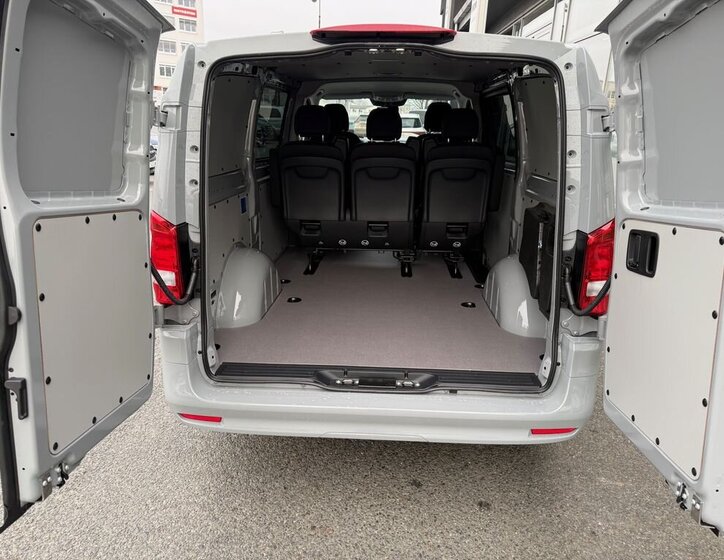 Mercedes-Benz Vito Skříň 2,0 l 140 kw