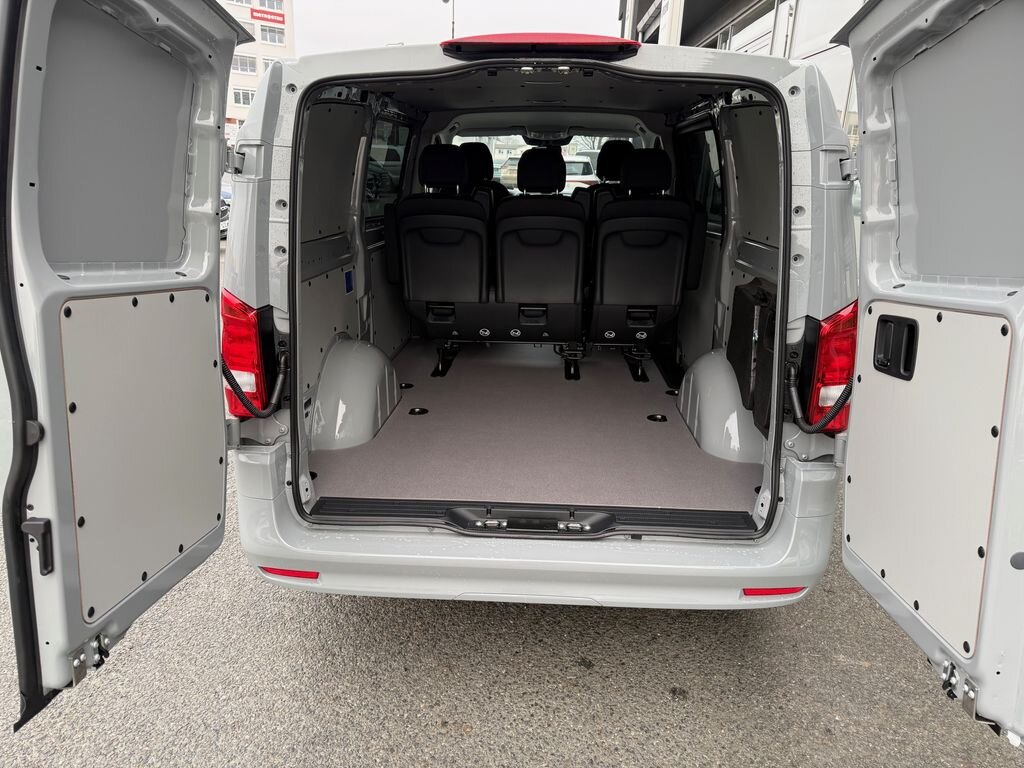 Mercedes-Benz Vito Skříň 2,0 l 140 kw