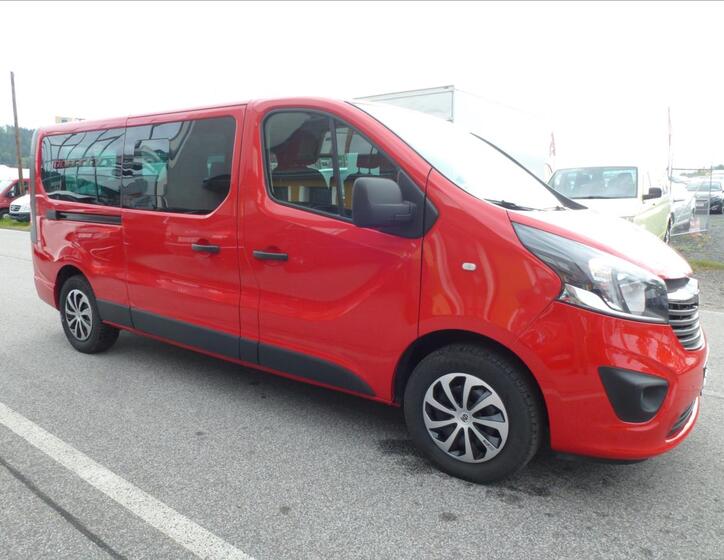 Opel Vivaro 10
