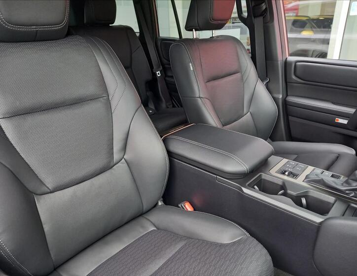 Toyota Land Cruiser 8