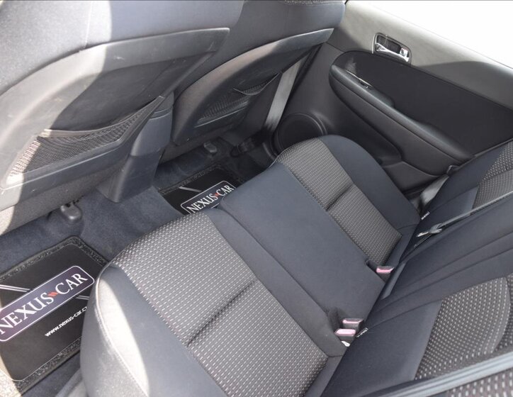 Hyundai i30 Hatchback 1,6 l 66 kw