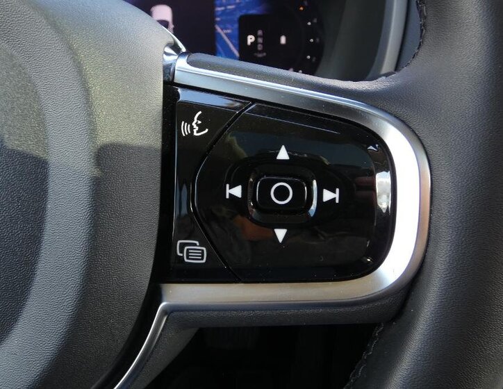 Volvo XC90 SUV / Terénní 2,0 l 173 kw