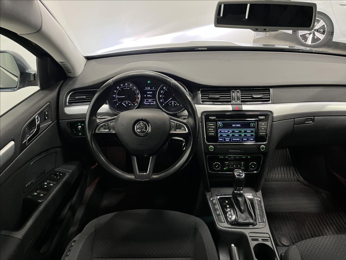 Škoda Superb Liftback 2,0 l 103 kw