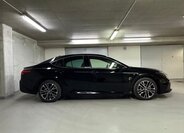 Toyota Camry Sedan / Limuzína 2,5 l 160 kw