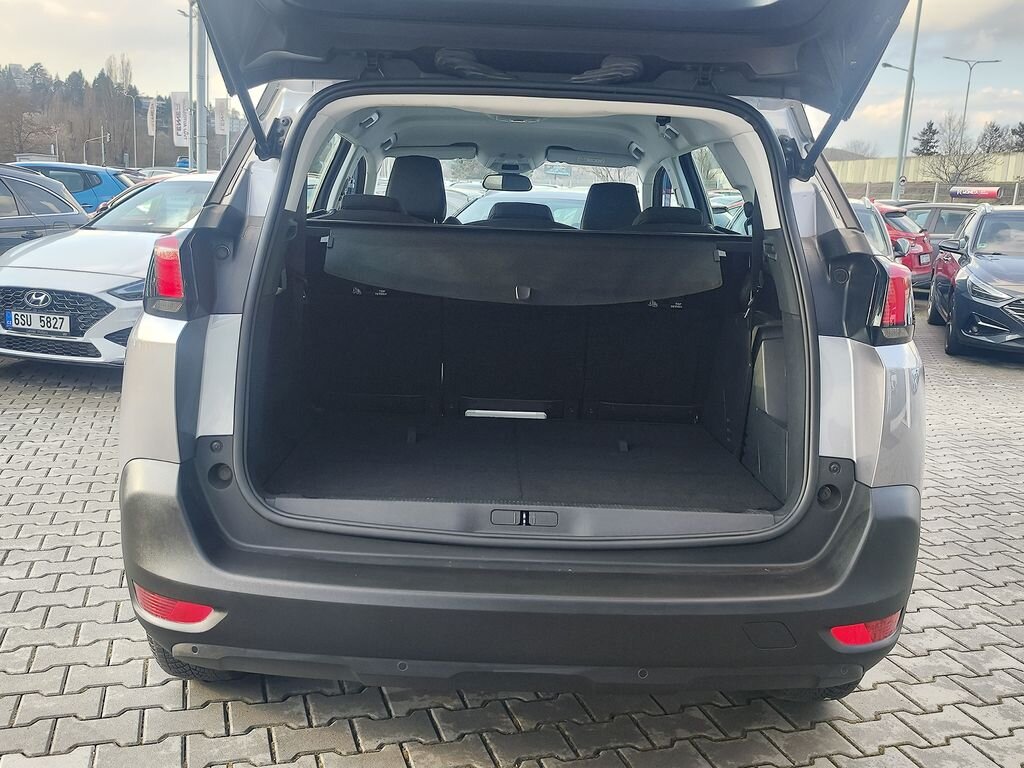 Peugeot 5008 SUV / Terénní 1,2 l 96 kw