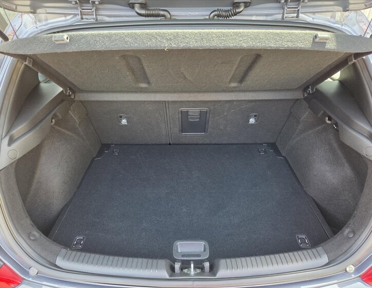 Hyundai i30 Hatchback 1,4 l 103 kw