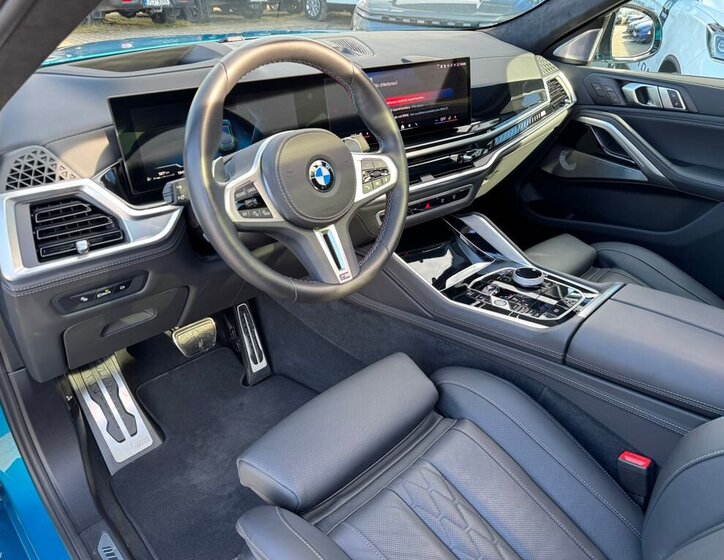 BMW X6 SUV / Terénní 4,4 l 390 kw